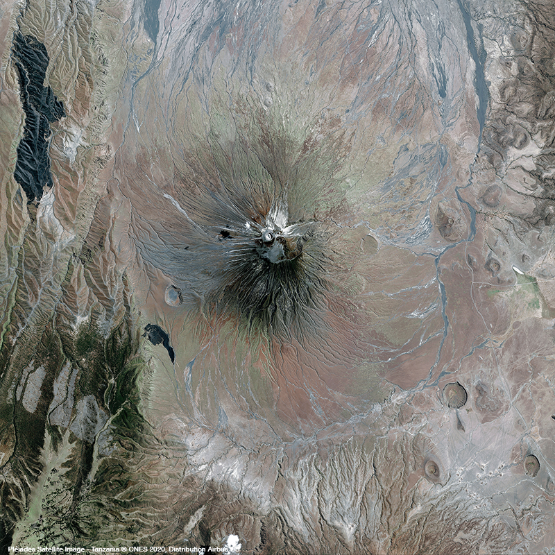 Pléiades -坦桑尼亚火山