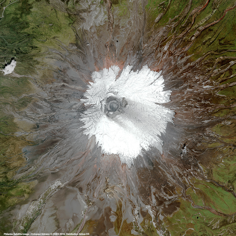 Pléiades -科多帕希火山