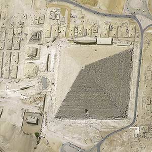 Kheops金字塔，开罗，埃及，分辨率为30厘米，由Pléiades Neo 3卫星拍摄，空中客车DS 2021版权所有ag万博官网